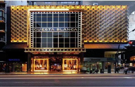 正安门头设计与商业空间的纽带。